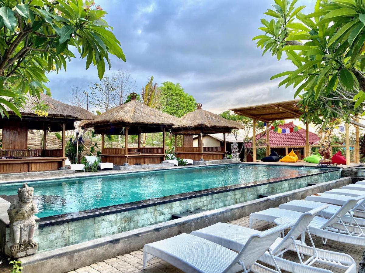 Hotel Odiyana Bali Retreat à Banyuwedang Extérieur photo